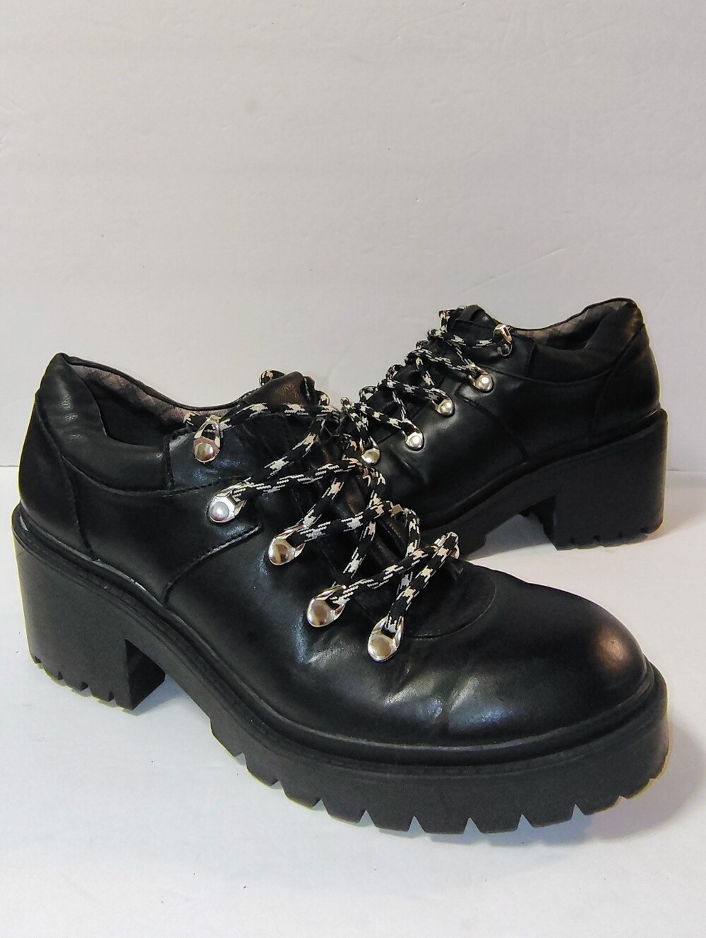 Jelly Pop Women's Margie Chunky Lace-Up Platform Round Toe Ankle Boots Black 9